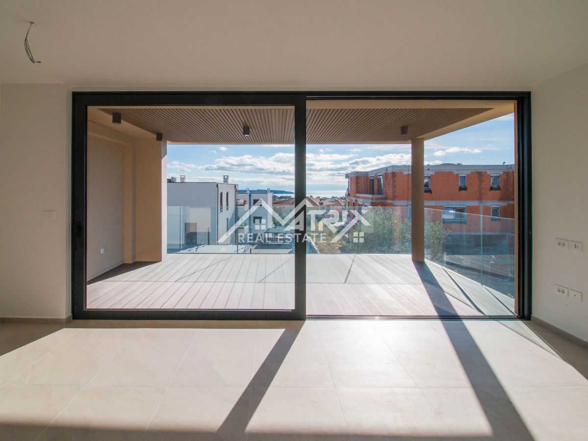 Novigrad Stanovanje z odprtim pogledom na morje! Novogradnja