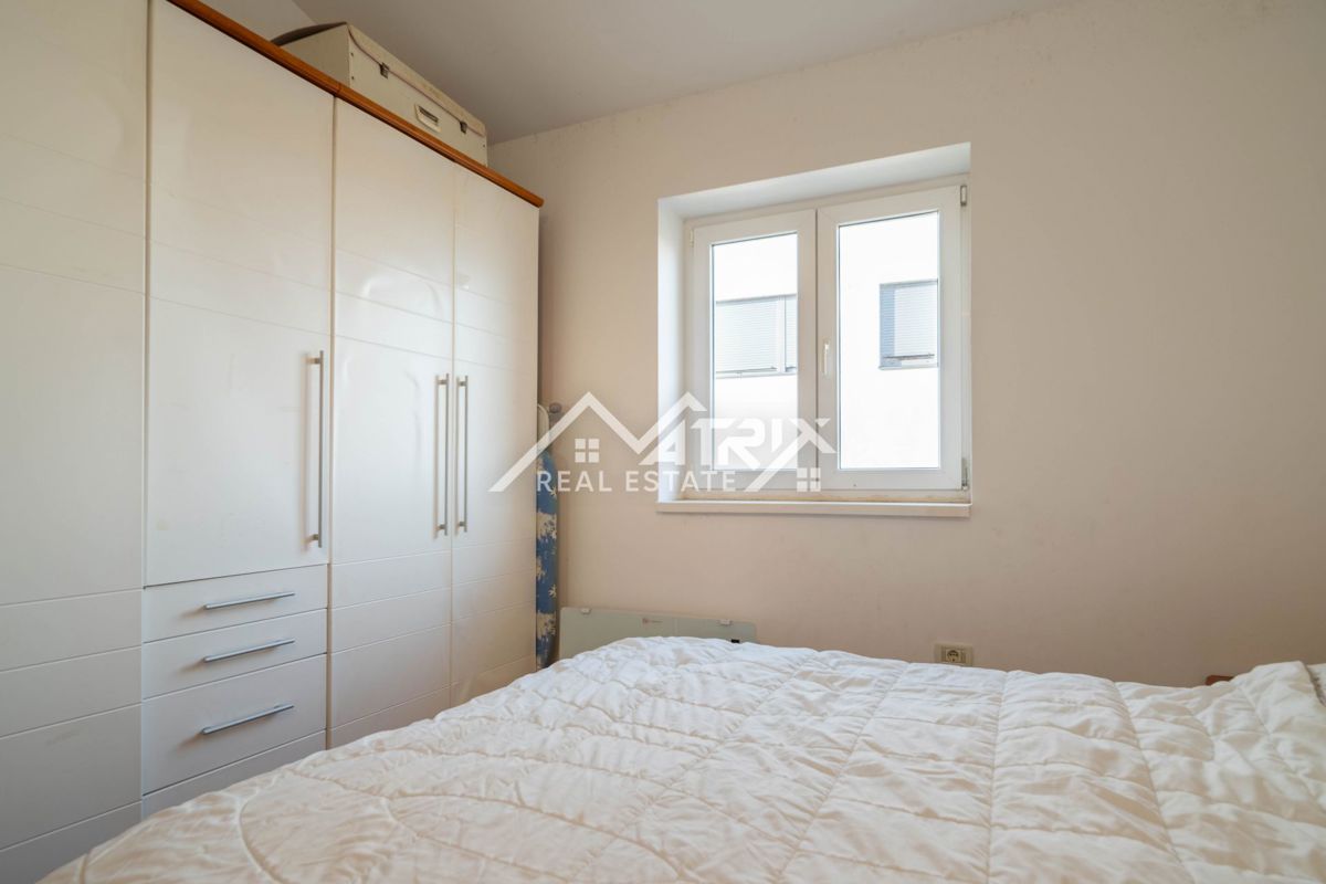 Novigrad, dvosobno stanovanje z galerijo