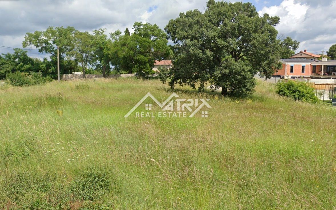 Svetvinčent, gradbena parcela s projektom