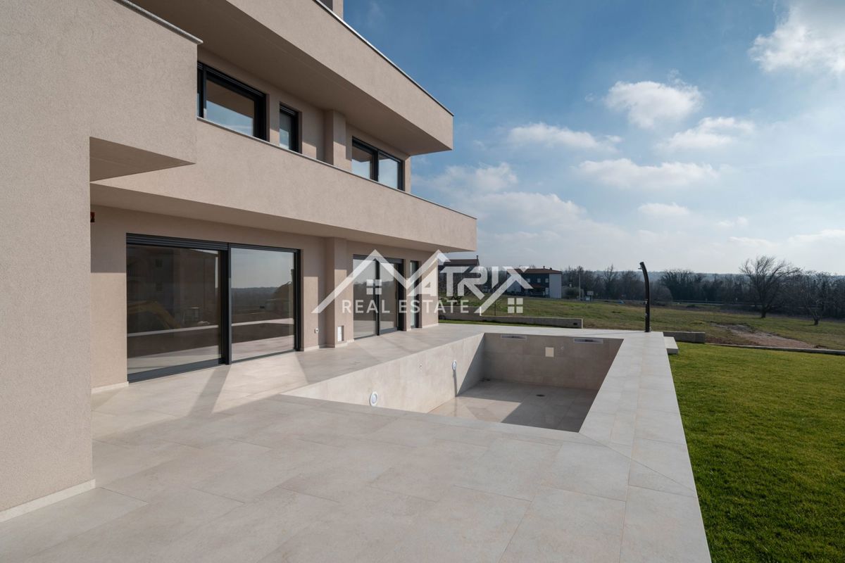 Poreč okolica, luksuzna hiša z bazenom