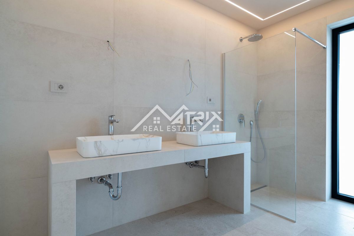 Poreč okolica, luksuzna hiša z bazenom