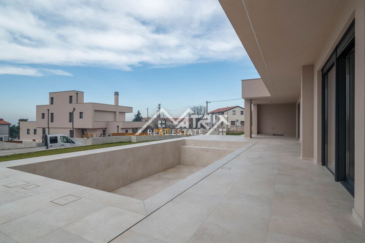 Poreč okolica, luksuzna hiša z bazenom