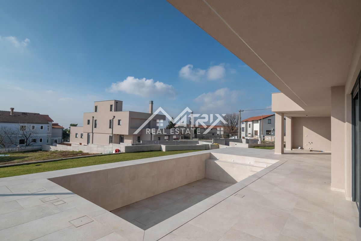 Poreč okolica, luksuzna hiša z bazenom