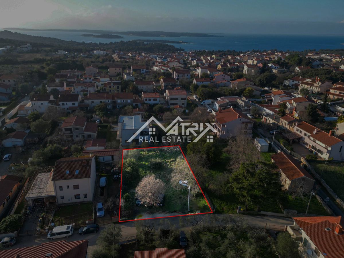 Štinjan, zazidljiva parcela – top lokacija in investicija