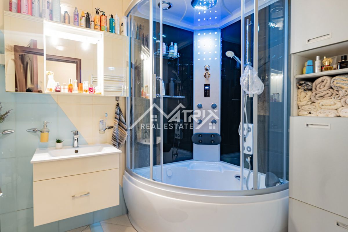 Stanovanje Našice, 64m2