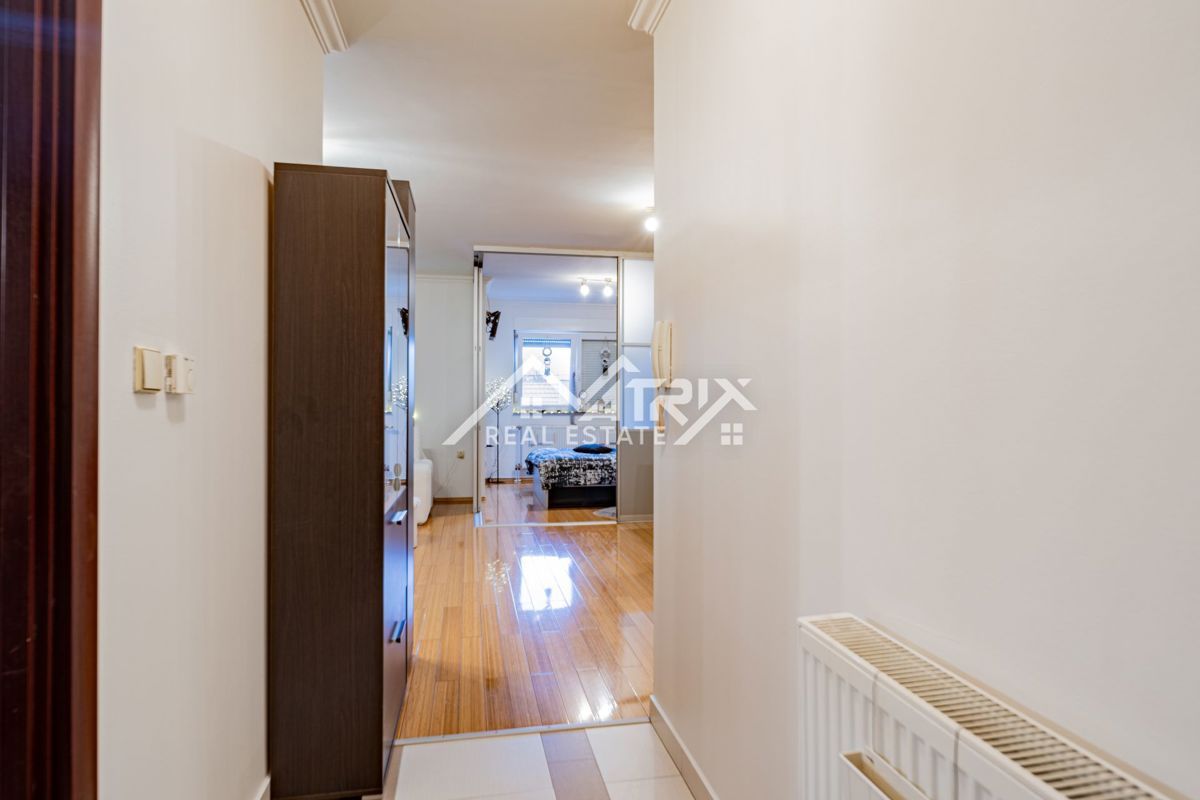 Stanovanje Našice, 64m2