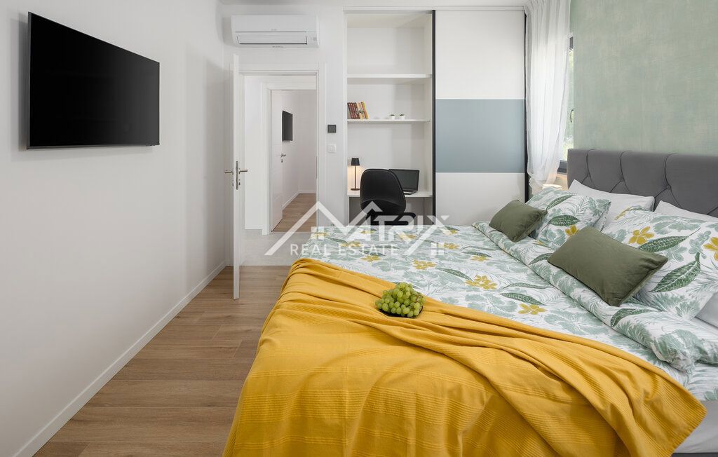 Osrednja Istra - Moderna enonadstropna hiša z bazenom, novo