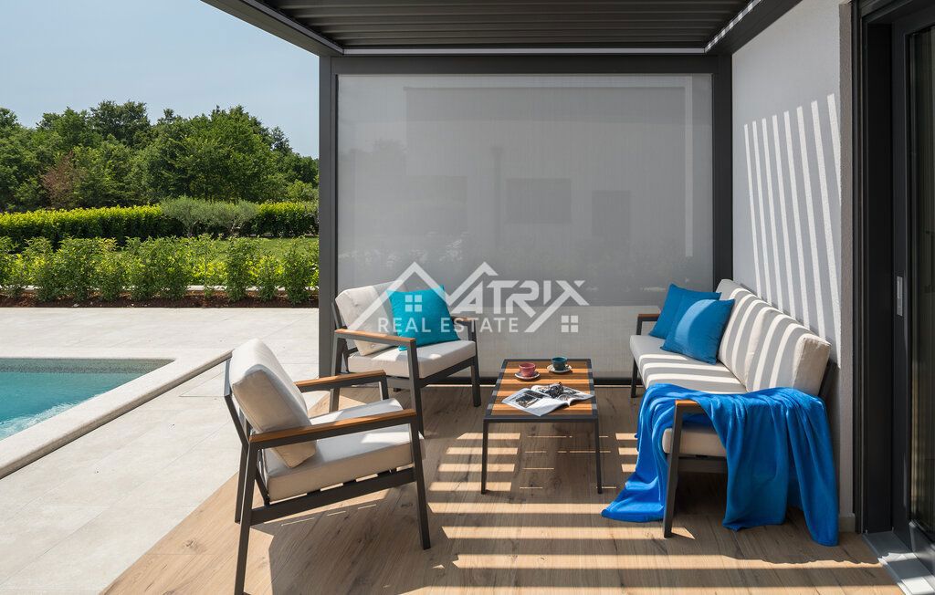 Osrednja Istra - Moderna enonadstropna hiša z bazenom, novo