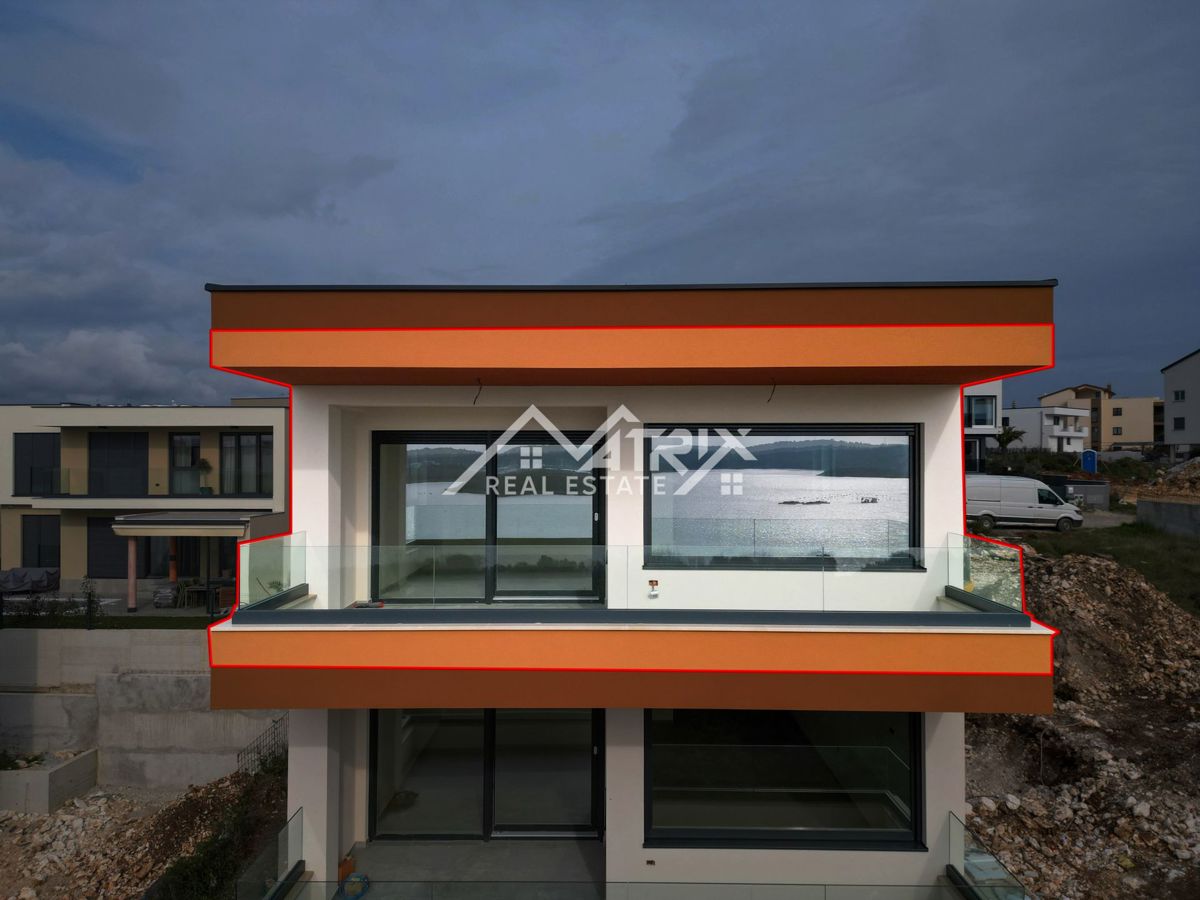 Medulin, penthouse s panoramskim razgledom, prvi vrsti do morja