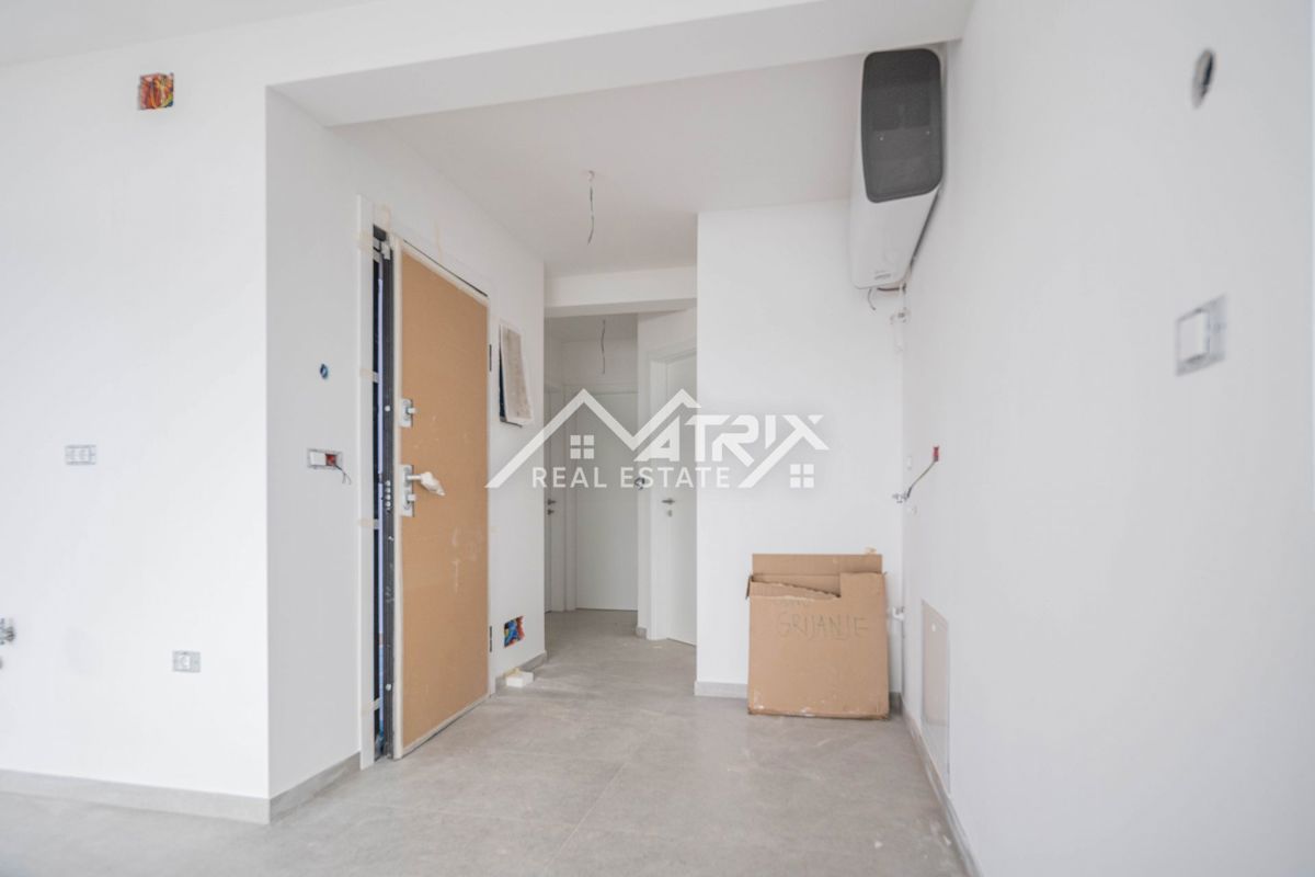 Medulin, penthouse s panoramskim razgledom, prvi vrsti do morja