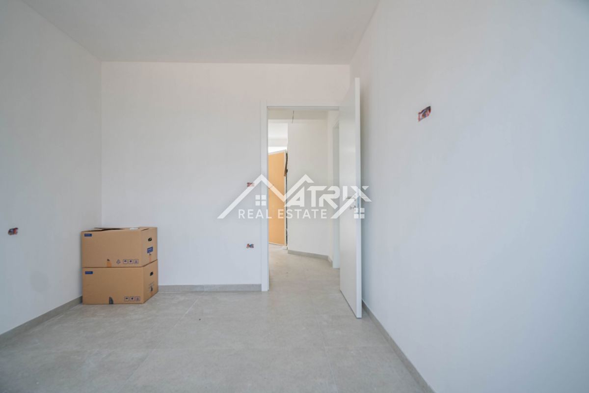 Medulin, penthouse s panoramskim razgledom, prvi vrsti do morja