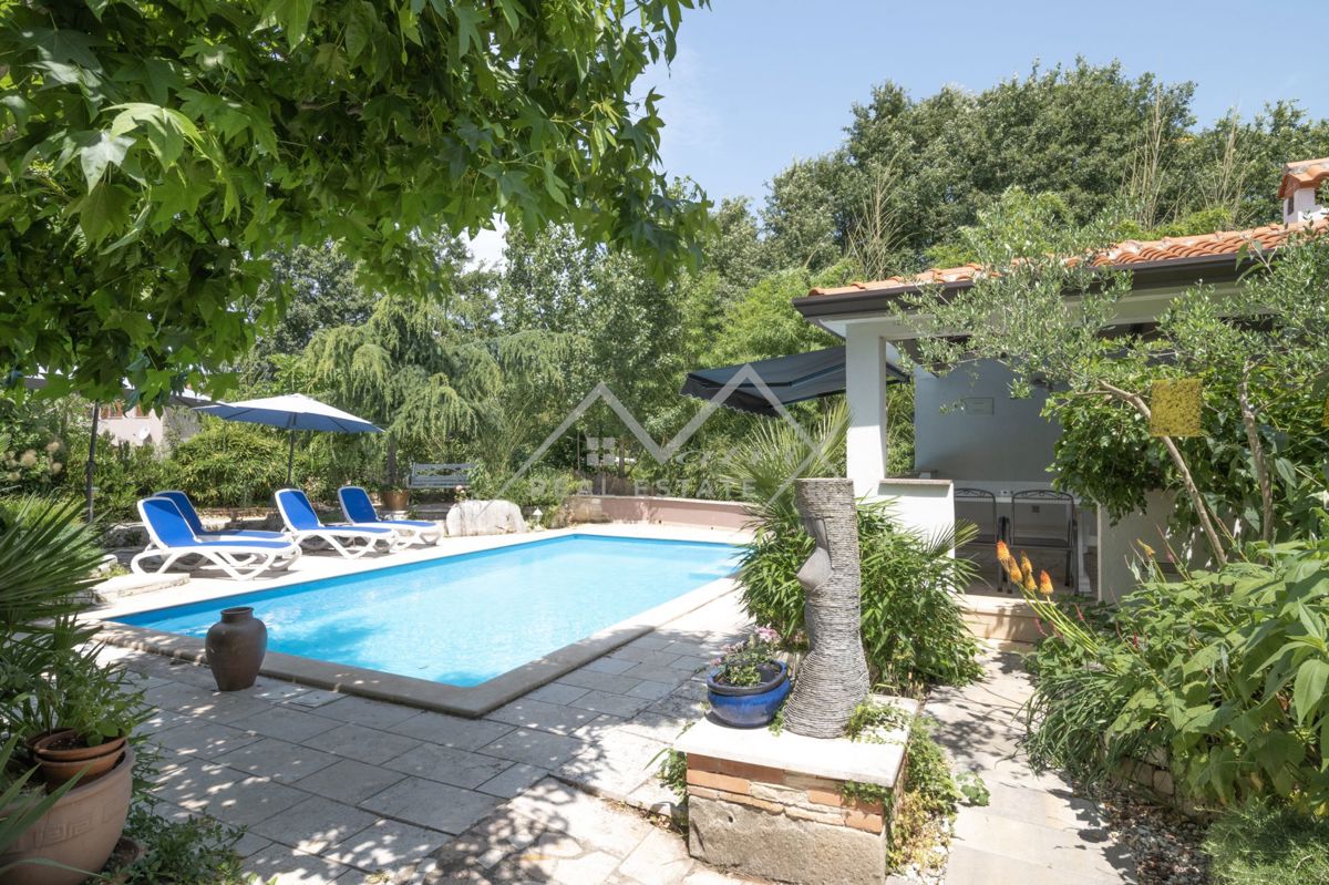 Hiša Poreč, 270m2