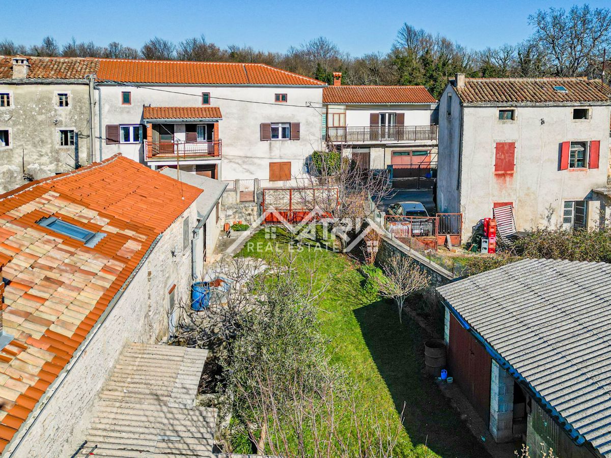 Okolica Žminja, avtentična istrska posest s potencialom