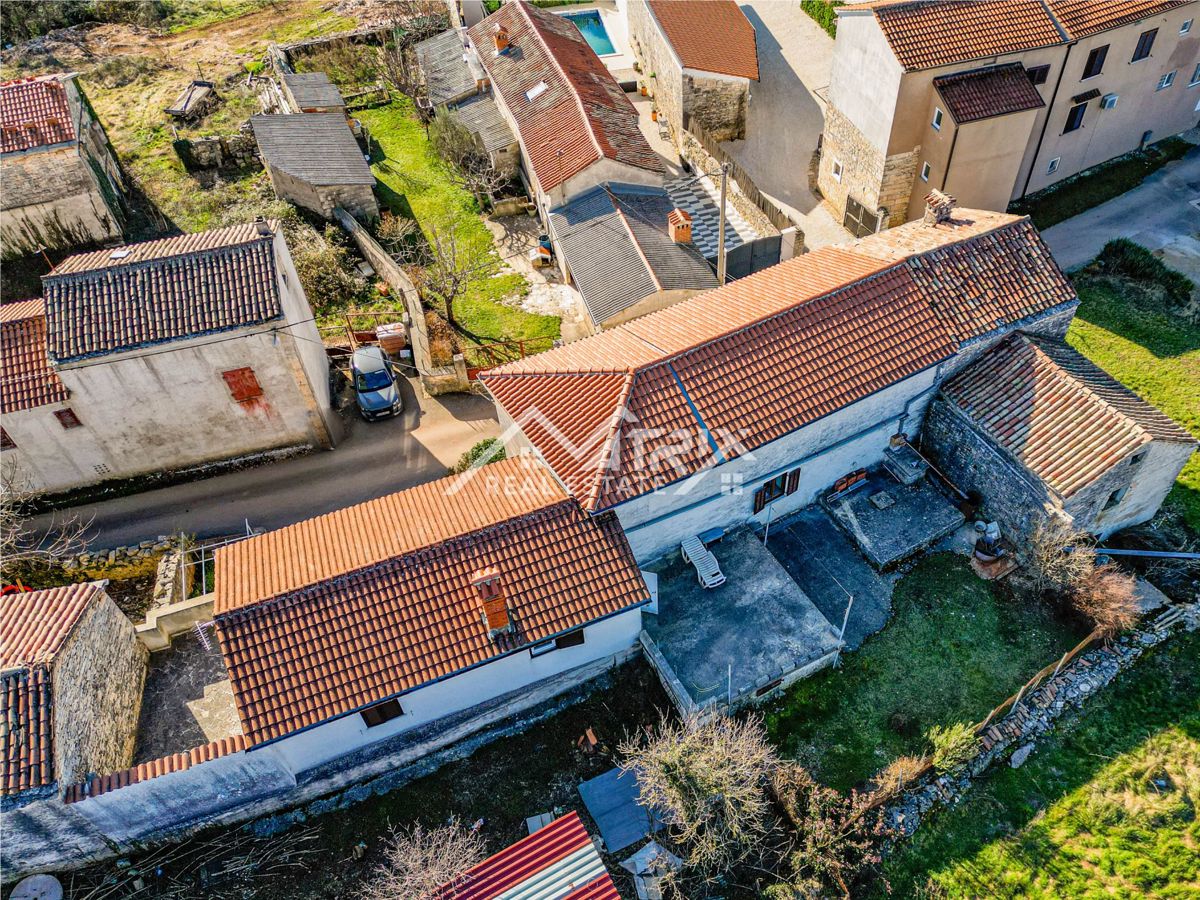 Okolica Žminja, avtentična istrska posest s potencialom