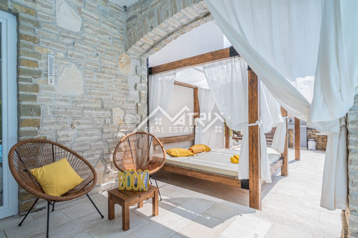 Svetvinčenat okolica, Čudovita vila z bazenom in pogledom na naravo