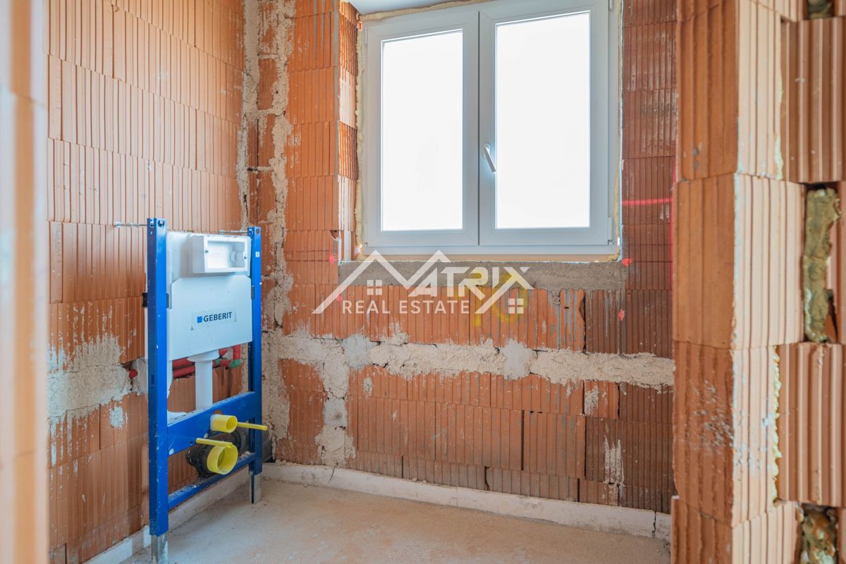 Medulin, penthouse s panoramskim razgledom, prvi vrsti do morja