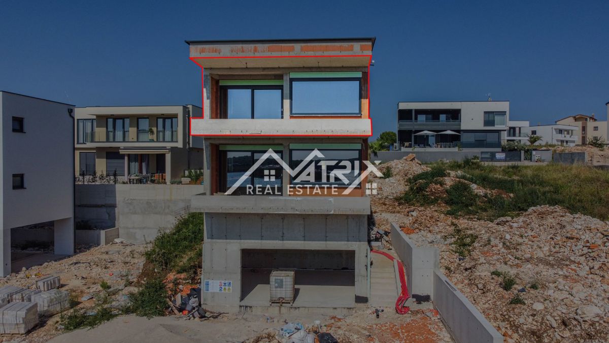 Medulin, penthouse s panoramskim razgledom, prvi vrsti do morja