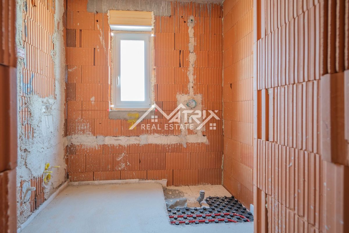 Medulin, penthouse s panoramskim razgledom, prvi vrsti do morja