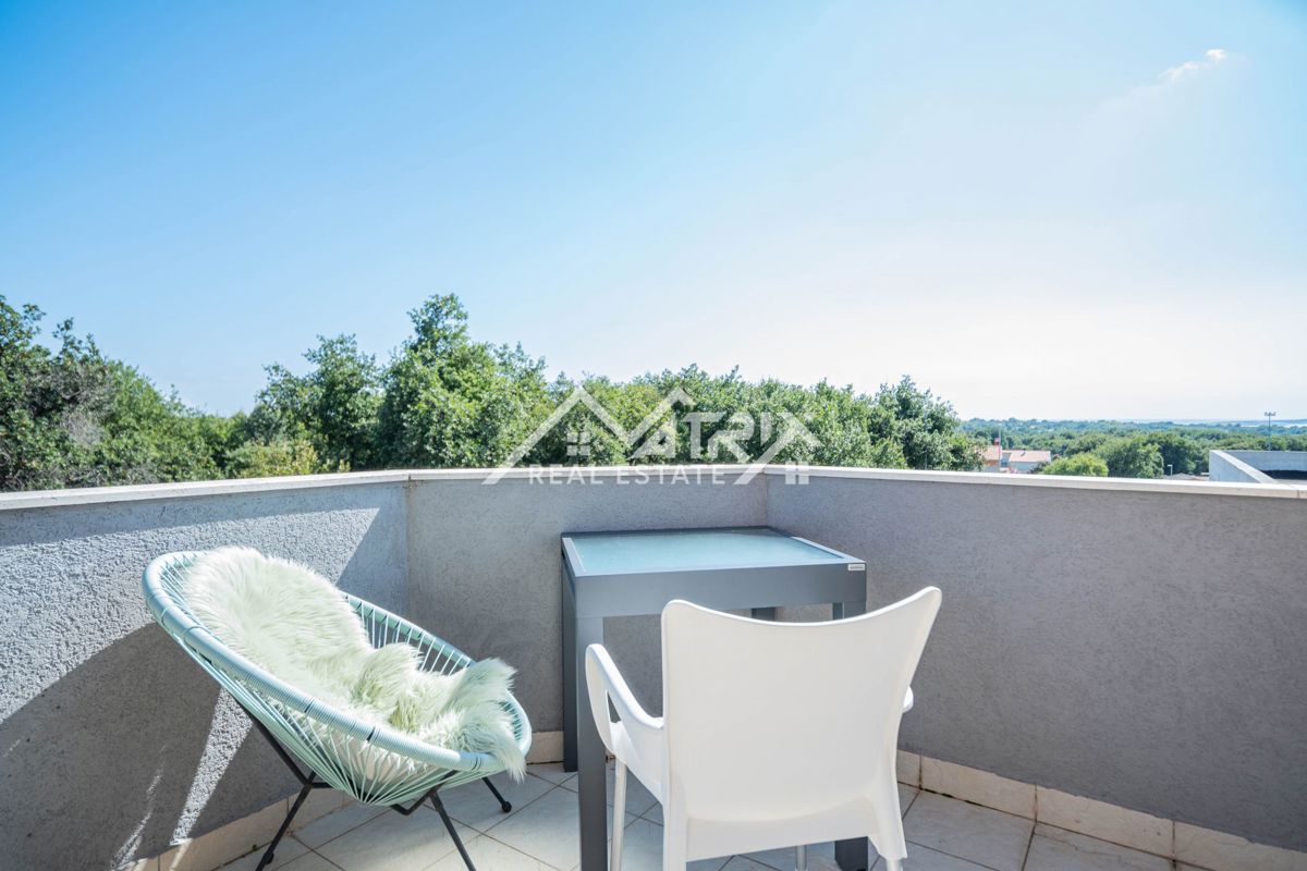 Ližnjan, dvosobno stanovanje s pogledom na morje – priložnost