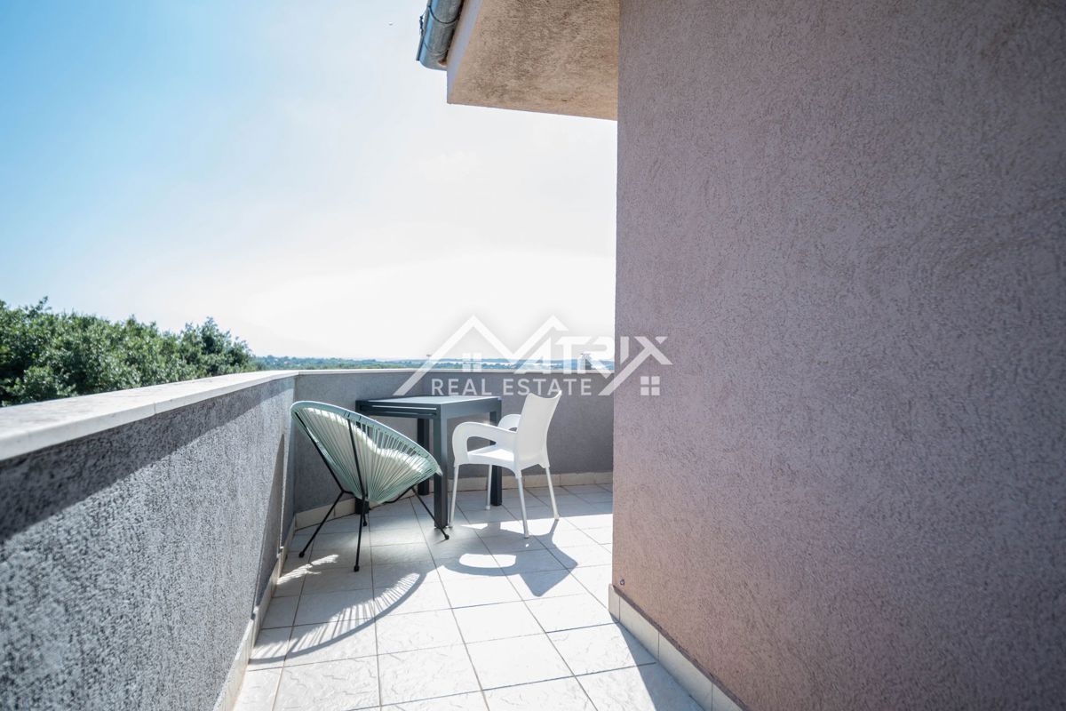 Ližnjan, dvosobno stanovanje s pogledom na morje – priložnost