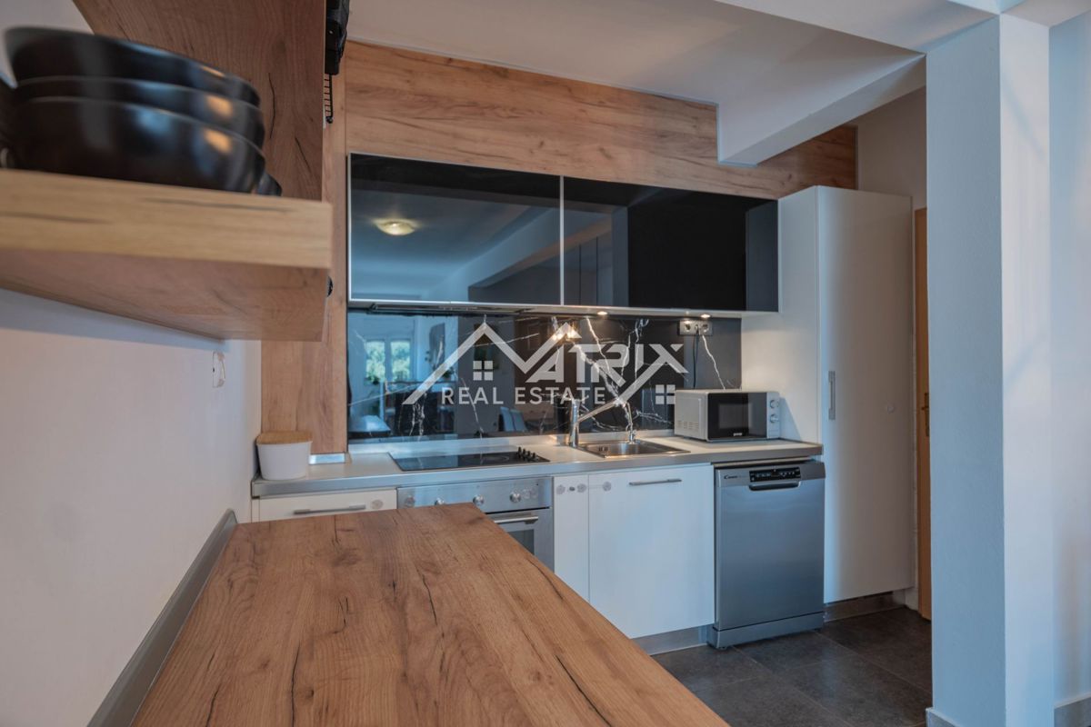 Ližnjan, dvosobno stanovanje s pogledom na morje – priložnost