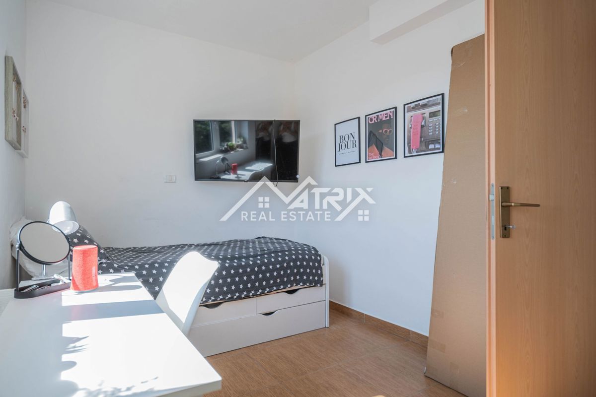 Ližnjan, dvosobno stanovanje s pogledom na morje – priložnost