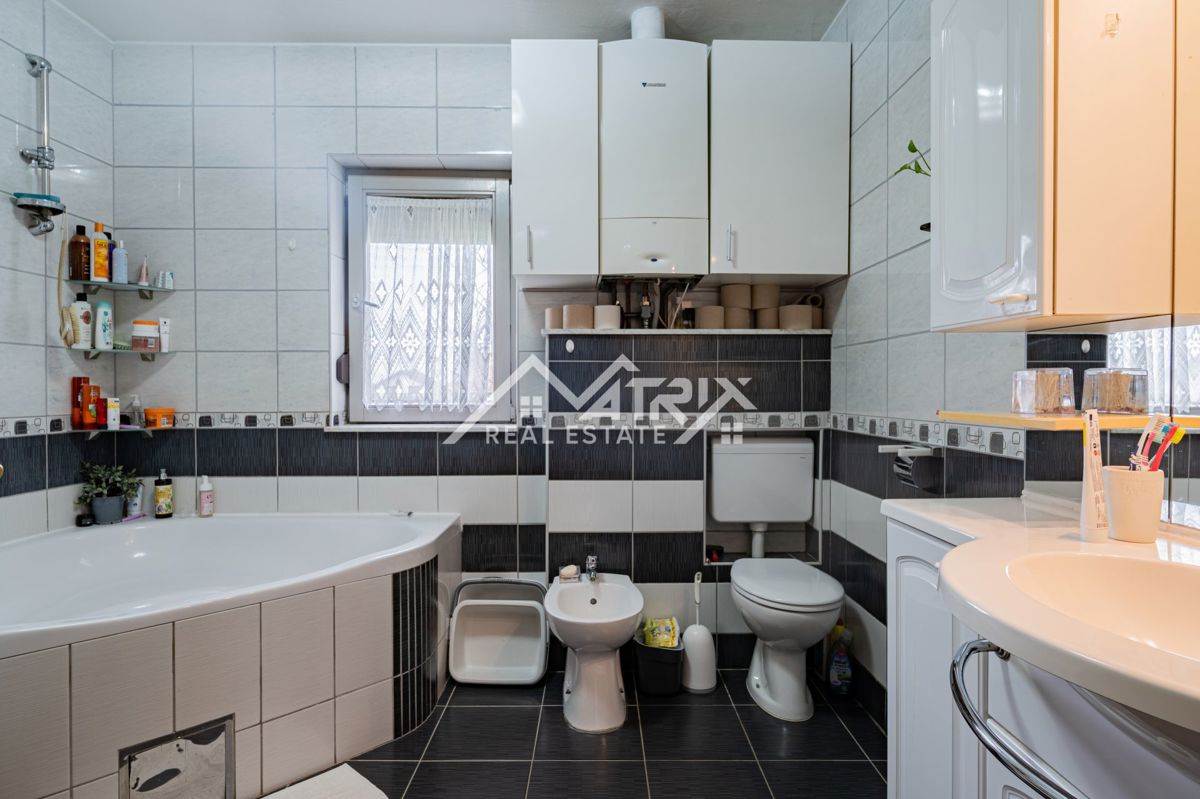 Hiša Županja, 237m2