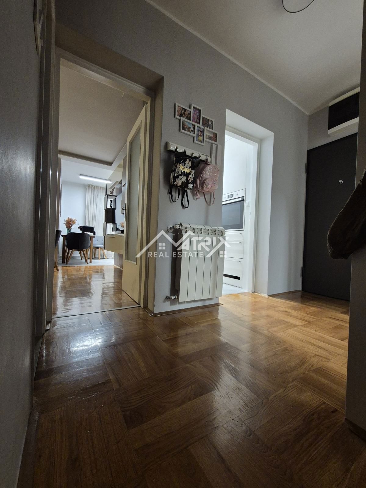 Rovinj, popolnoma prenovljeno stanovanje na odlični lokaciji