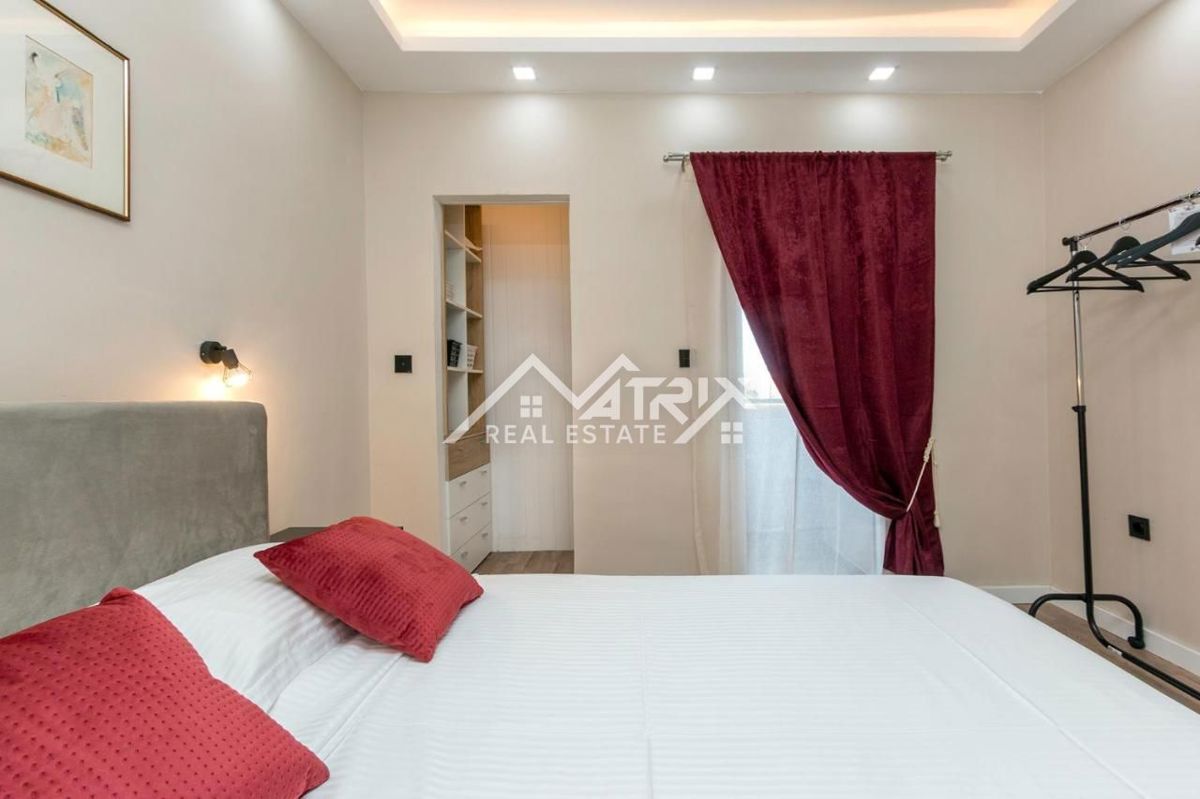 Pulj, prenovljeno stanovanje 41 m² z ložo na vrh lokaciji