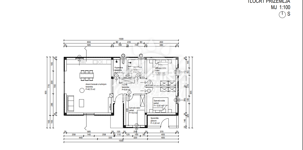 Poreč širše območje, Enonadstropna hiša z bazenom