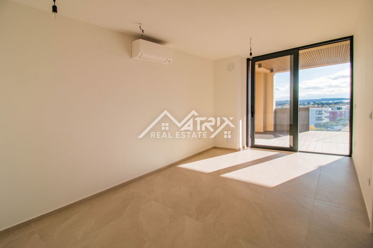 Novigrad Stanovanje z odprtim pogledom na morje! Novogradnja