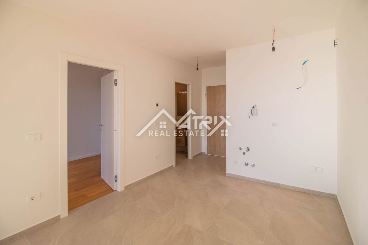 Novigrad Stanovanje z odprtim pogledom na morje! Novogradnja