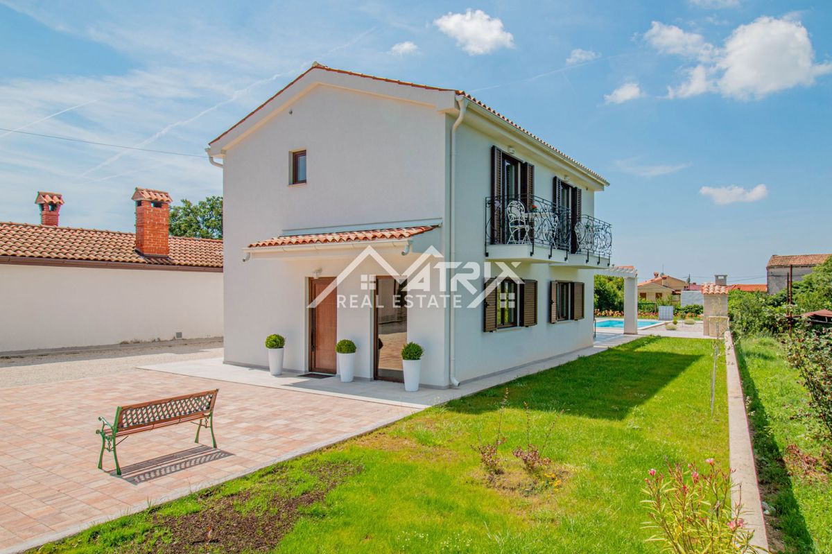 Okolica Barbana, Čudovita hiša z bazenom na mirni lokaciji!