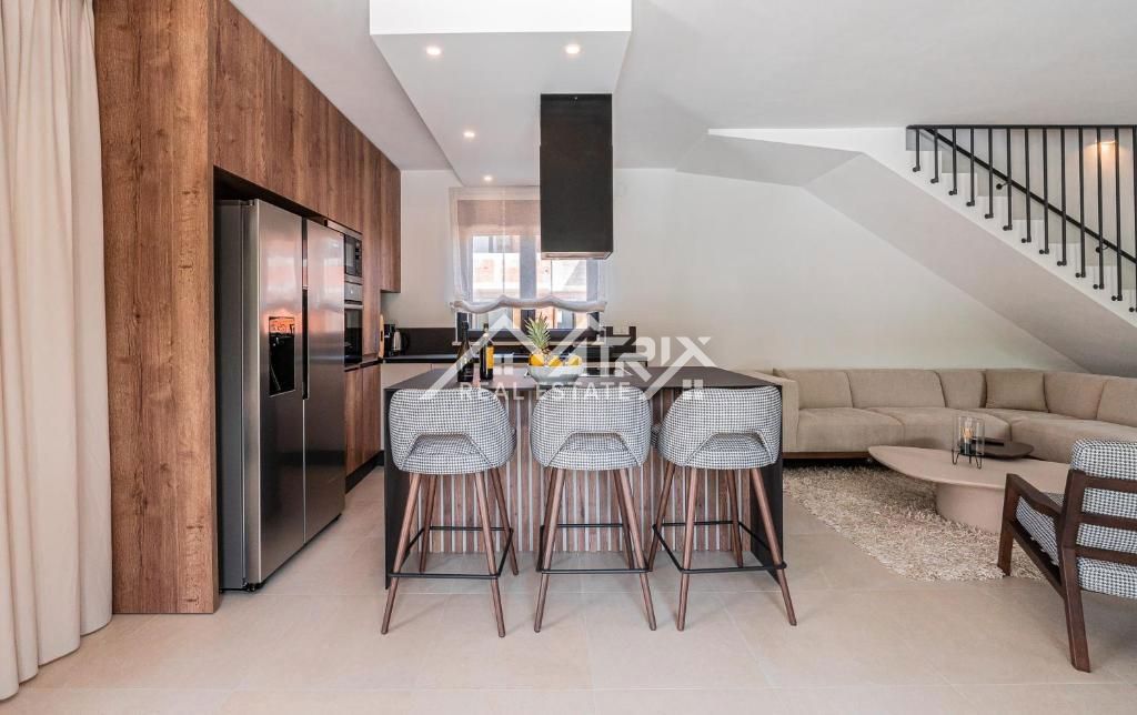 Poreč, Luksuzna vila z bazenom in 4 spalnice v bližini morja