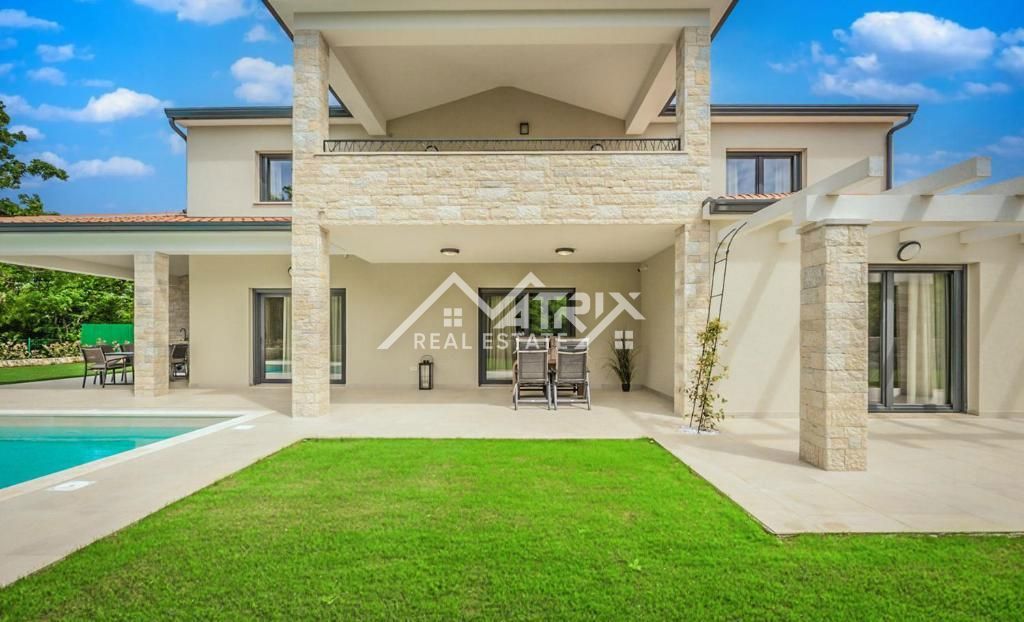 Poreč, Luksuzna vila z bazenom in 4 spalnice v bližini morja