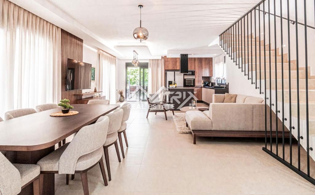 Poreč, Luksuzna vila z bazenom in 4 spalnice v bližini morja