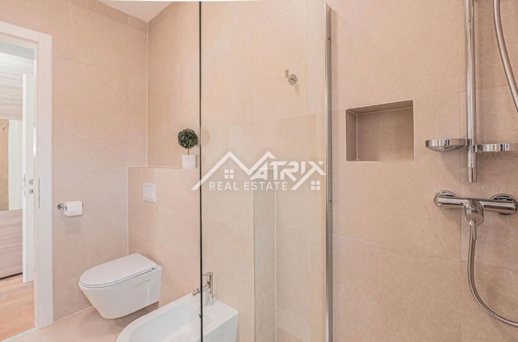 Poreč, Luksuzna vila z bazenom in 4 spalnice v bližini morja