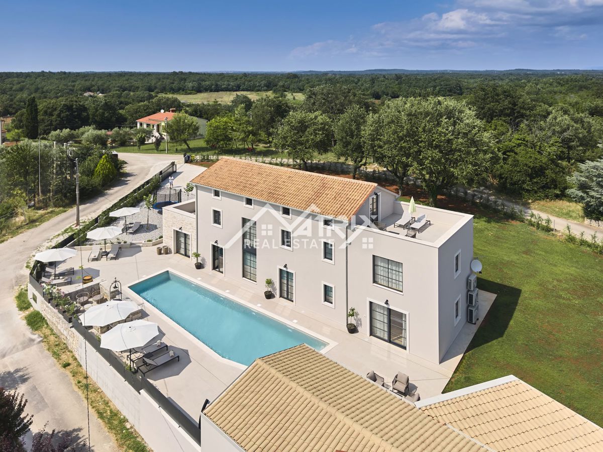 Poreč, Vila z bazenom in 5 spalnicami, pogled na morje, Novo