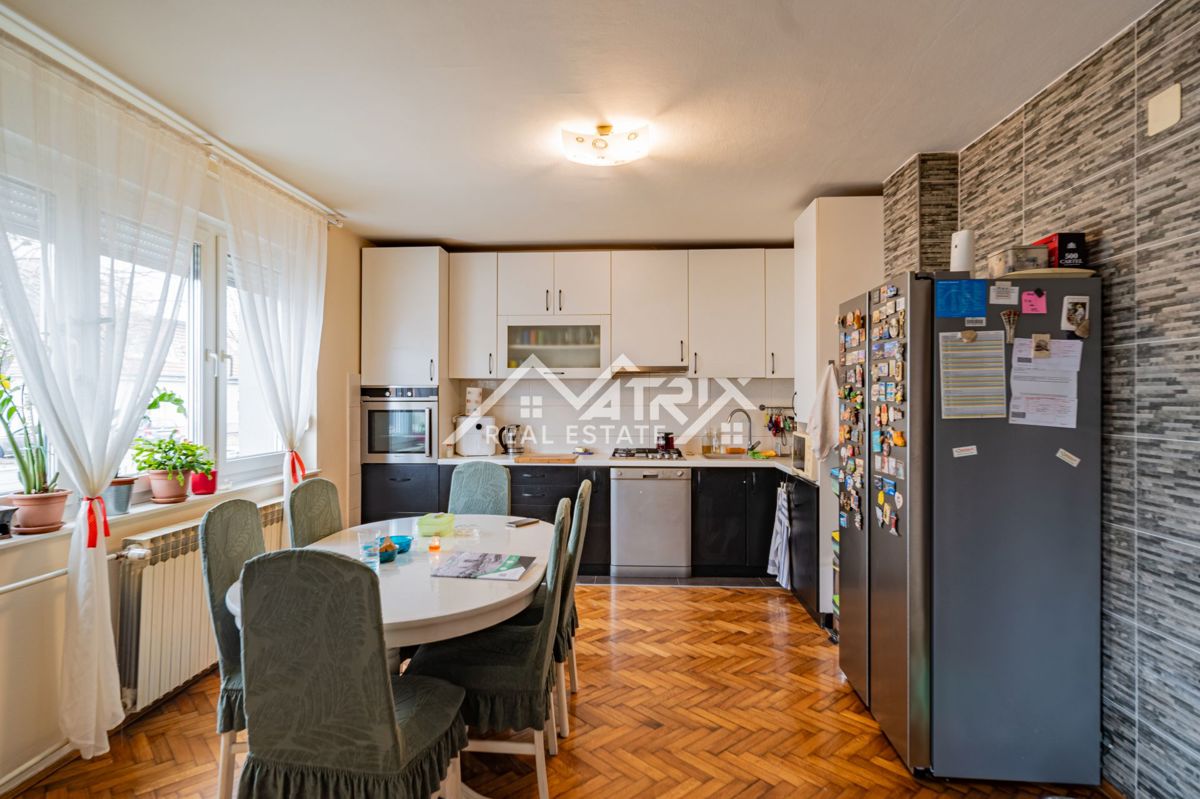 Hiša Centar, Vukovar, 250m2