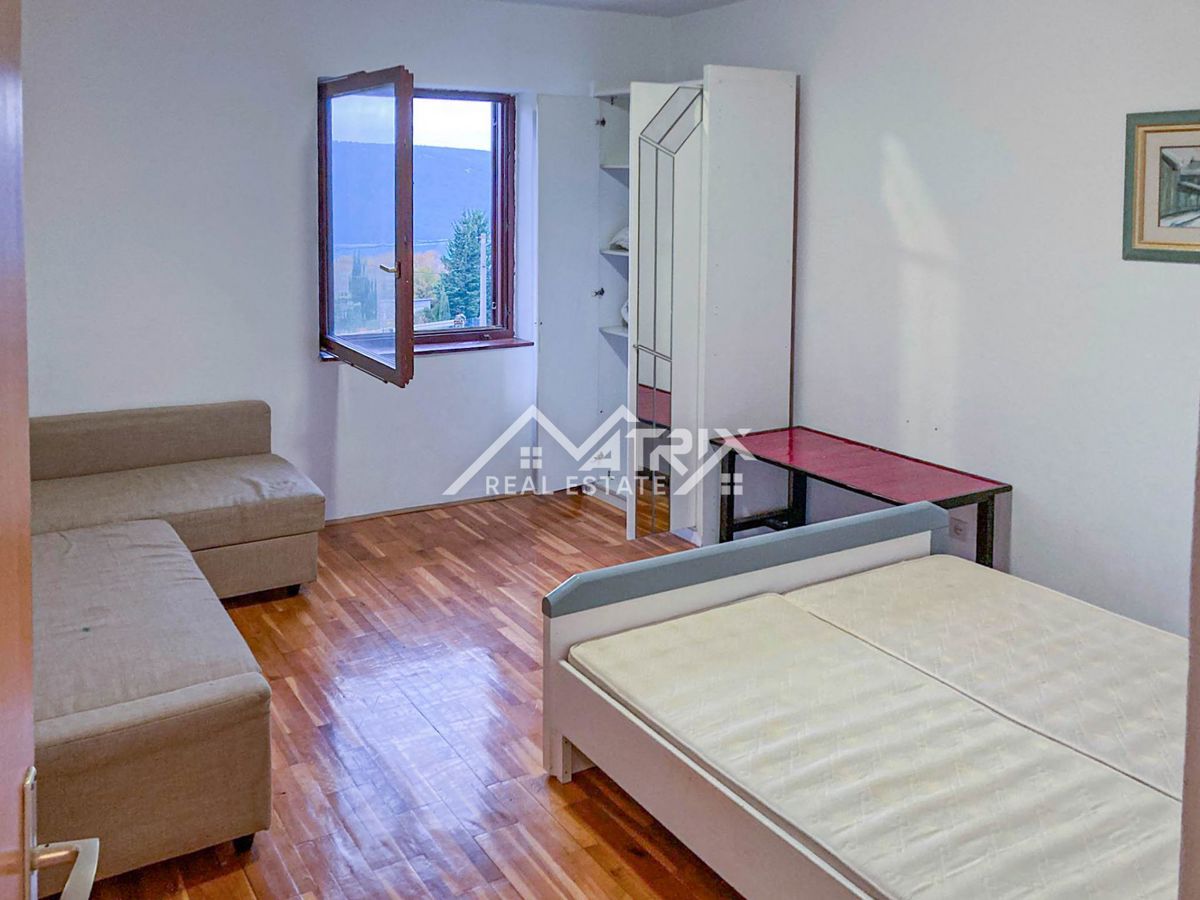 Raša okolica, Hiša 247 m2, cca 600 m do morja