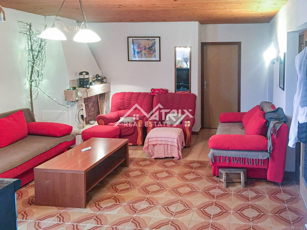 Raša okolica, Hiša 247 m2, cca 600 m do morja