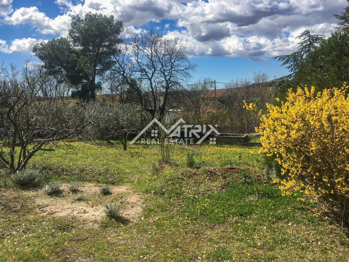 Raša okolica, Hiša 247 m2, cca 600 m do morja