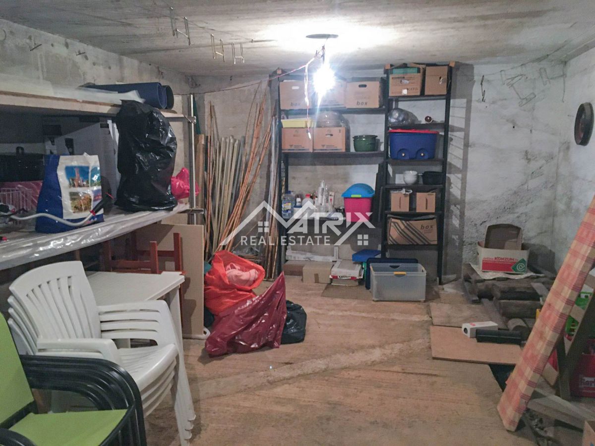 Raša okolica, Hiša 247 m2, cca 600 m do morja