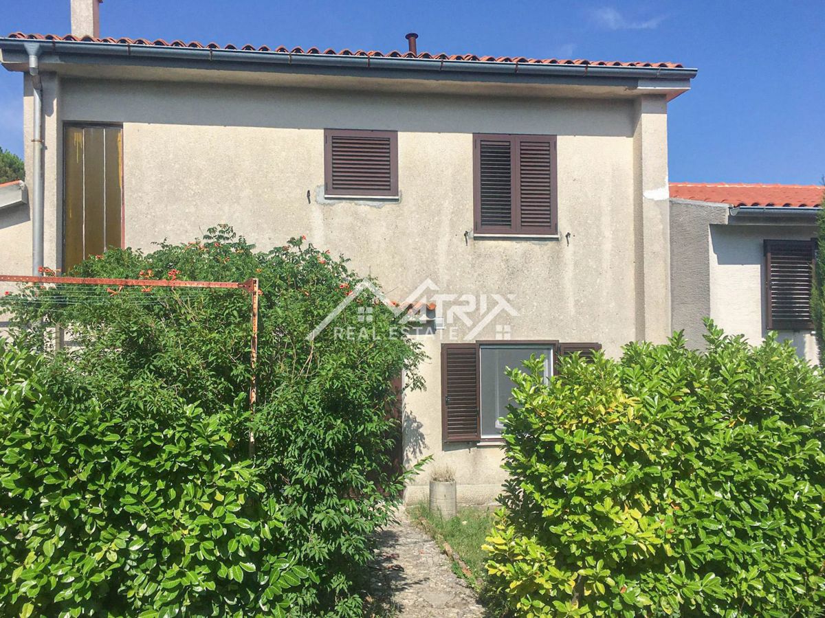 Raša okolica, Hiša 247 m2, cca 600 m do morja