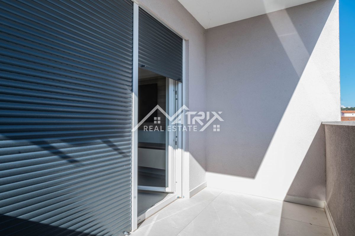 Pula, Vrhunsko 1-sobno stanovanje 45 m² z balkonom in parkiriščem