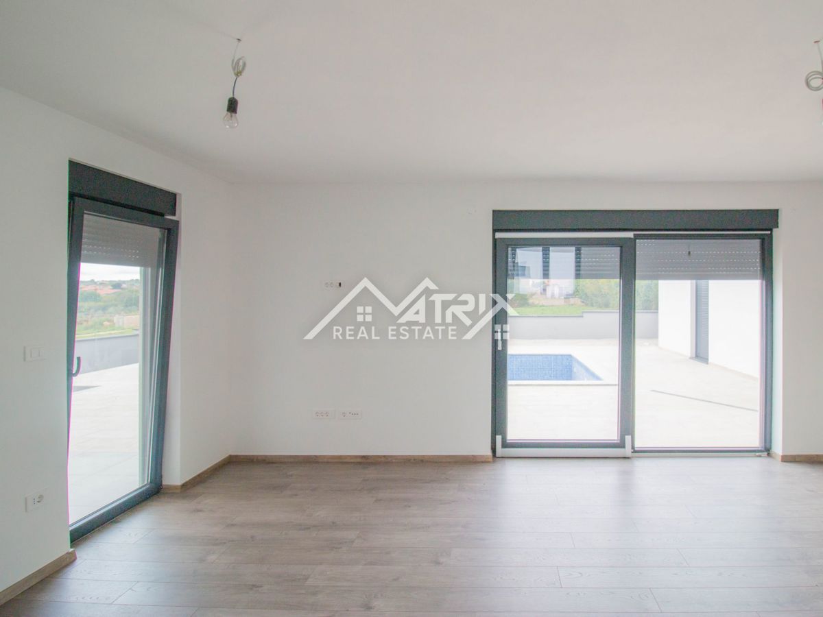 Marčana, enonadstropna hiša z bazenom, Novogradnja!