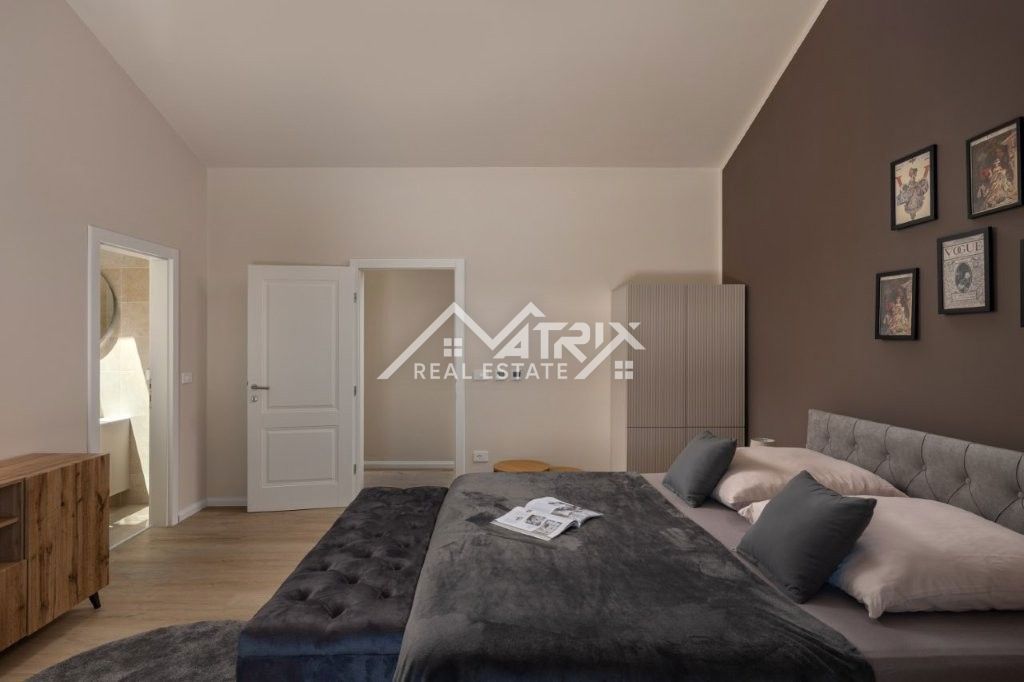 Vižinada, Hiša z bazenom in odprtim razgledom