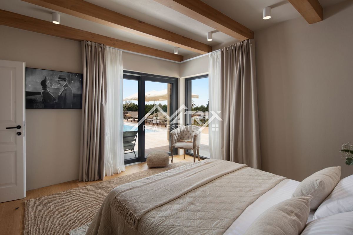 Poreč, edinstvena istrska vila z bazenom, Novo!