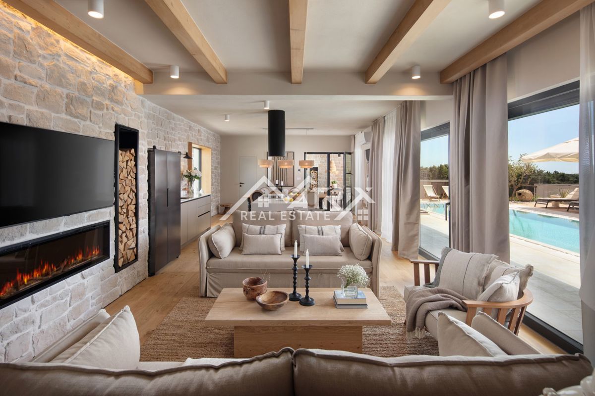 Poreč, edinstvena istrska vila z bazenom, Novo!