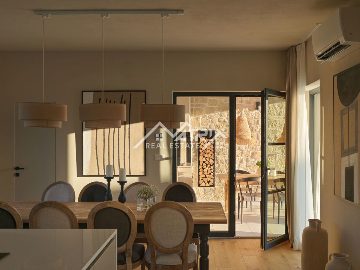 Poreč, edinstvena istrska vila z bazenom, Novo!